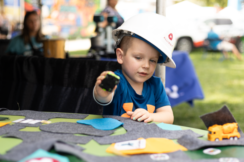 Alliant Engineering Stem Day at the State Fair 