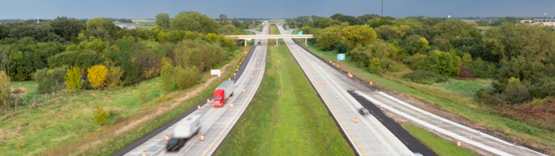 Maintenance of Traffic - Alliant Engineering. Photo of I-90 Minnesota